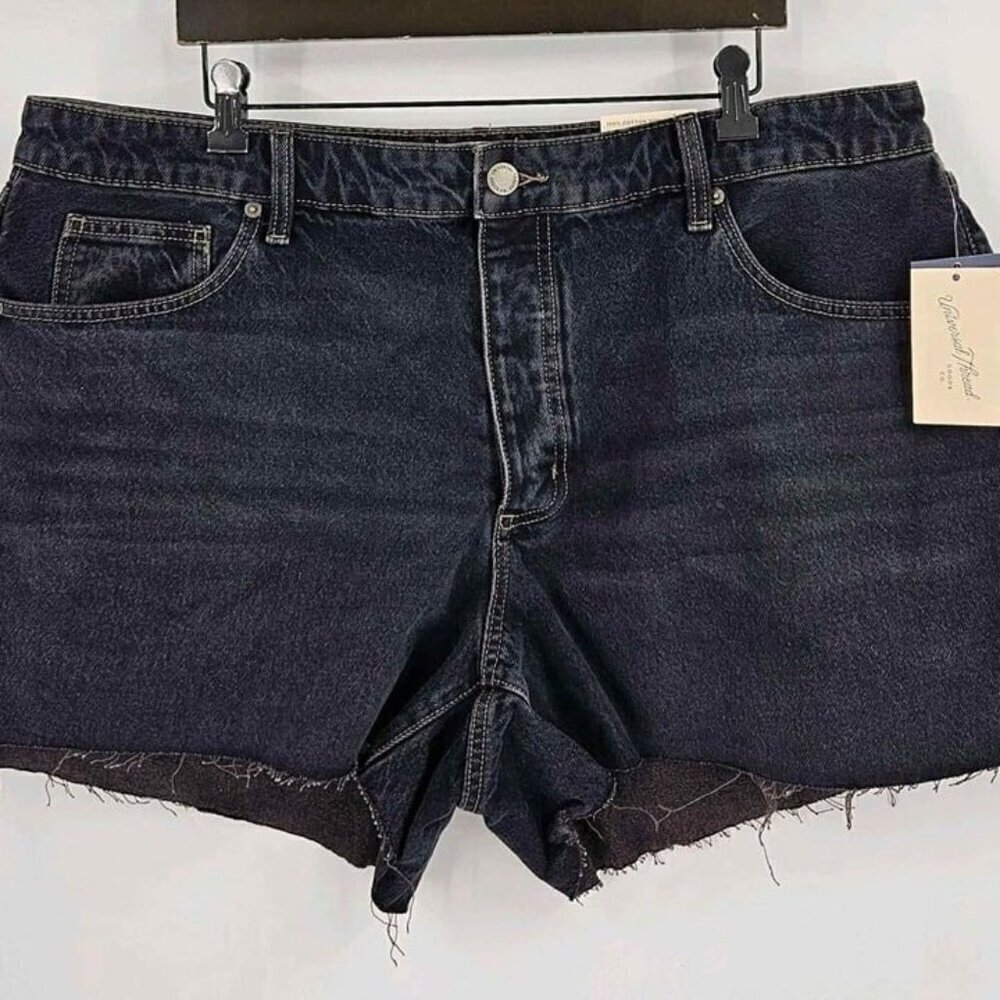 New Universal Thread Womens Sz 18 Black Wash Mid-Rise Baggy Denim Shorts